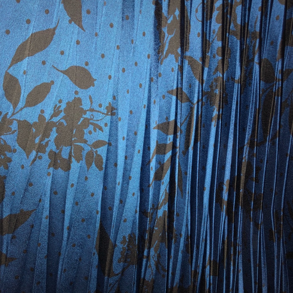 Metallic Maxi - Picture 2 of 2